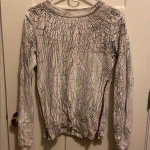 Sweatshirt with zipper details